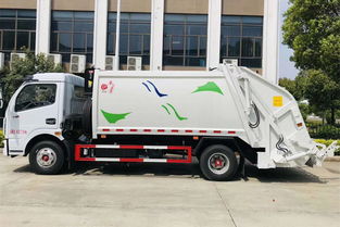 東風多利卡D7壓縮式垃圾車 環衛裝備中的“白富美”